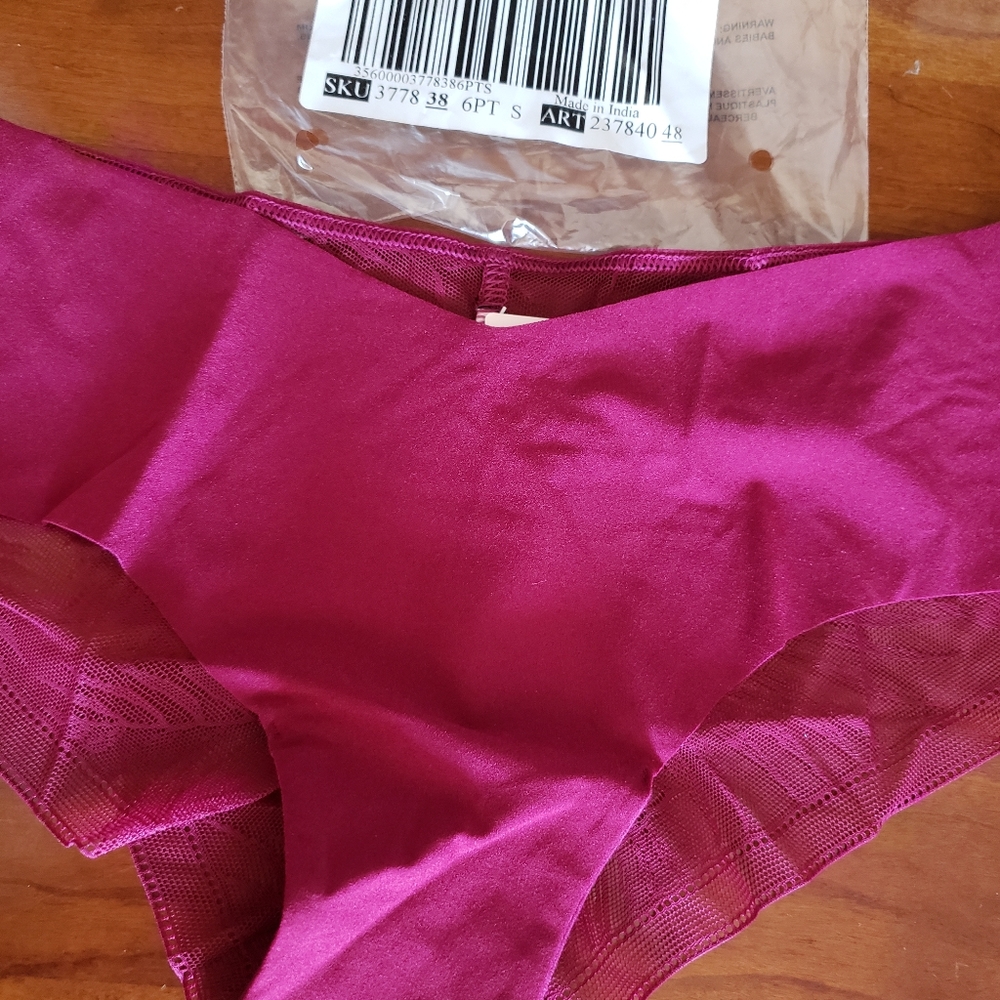 Victoria Secret no show cheeky panty